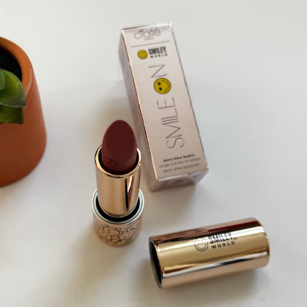Ciate Lipstick Smile On Demi Shine
